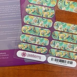 3/$25 Jamberry Zan Garden wrap!! Partial sheet